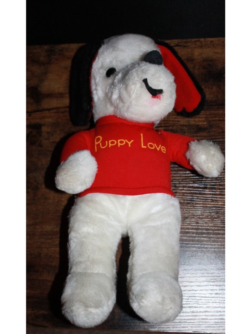 Vintage Knickerbocker Animals of Distinction 14in. Puppy Love Plush Dog Snoopy